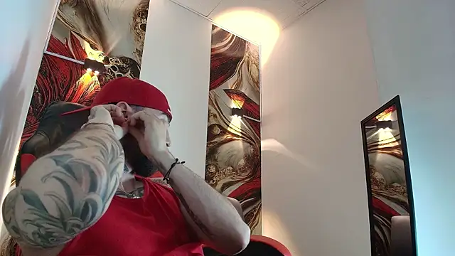 Snapshot of Luke_davis01 chatting on 02.13.26 Luke davis01 online show from 02.13.26