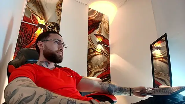 Luke davis01 online show from 04.01.26