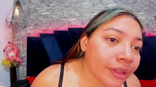 Sophia Brunett online show from 04.15.26