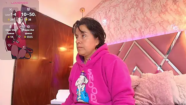 Snapshot of Saori_Sann_ chatting on 11.26.25 Saori Sann online show from 11.26.25