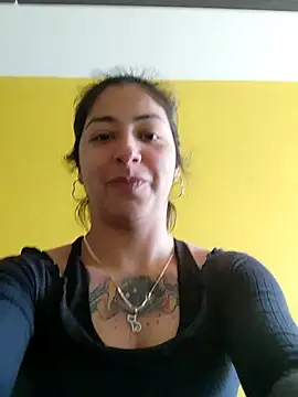 Snapshot of MaiPandora chatting on 09.25.25 MaiPandora online show from 09.25.25