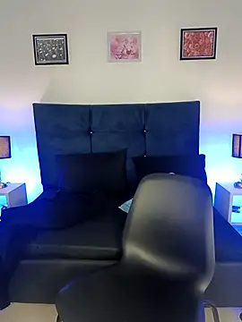  michonne  online show from 03.11.25