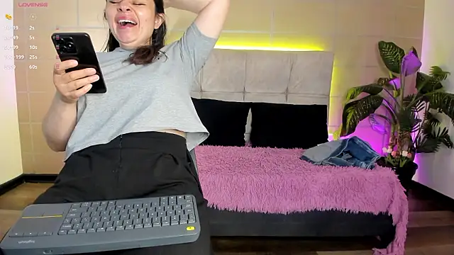  michonne  online show from 03.08.26