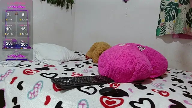 Snapshot of tatis_sex chatting on 03.18.25 tatis sex online show from 03.18.25