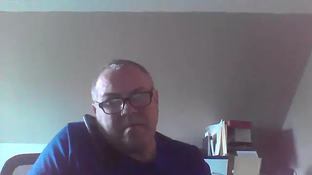 Snapshot of mkestr69 chatting on 04.23.26 mkestr69 online show from 04.23.26