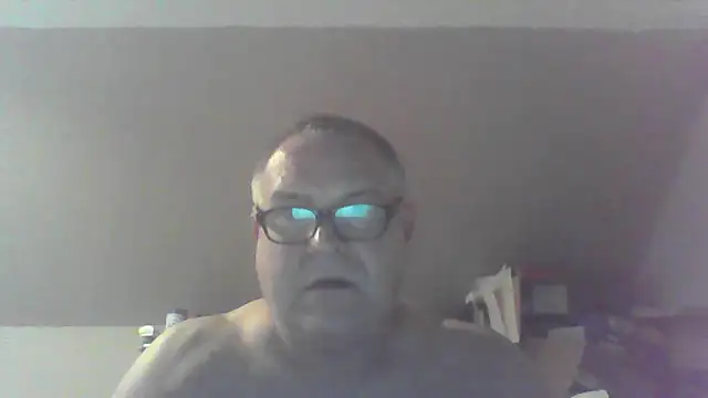 Snapshot of mkestr69 chatting on 08.05.26 mkestr69 online show from 08.05.26