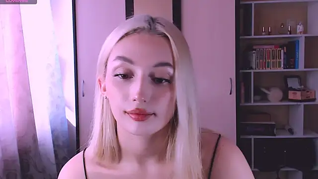 beauty blonde online show from 03.03.25