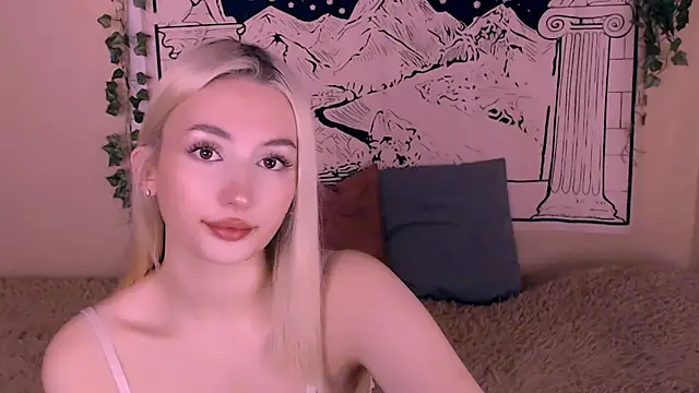 beauty blonde online show from 03.17.25