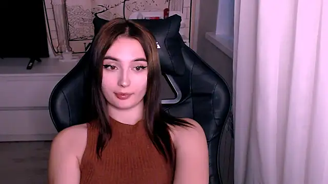 beauty blonde online show from 10.04.25