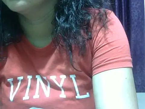 Snapshot of Your_cutiepie_ chatting on 06.15.26 Your cutiepie online show from 06.15.26