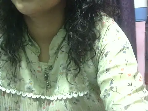 Snapshot of Your_cutiepie_ chatting on 06.18.26 Your cutiepie online show from 06.18.26