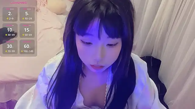 Snapshot of vi-vi-11 chatting on 03.22.25 vi-vi-11 online show from 03.22.25