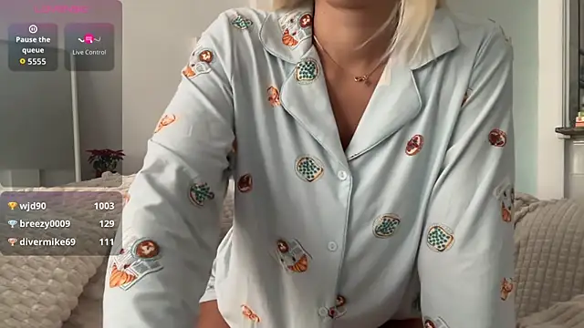 xdaisyhansen online show from 12.02.25