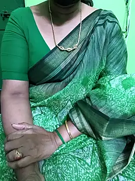 Snapshot of niiveditha chatting on 03.12.25 niiveditha online show from 03.12.25