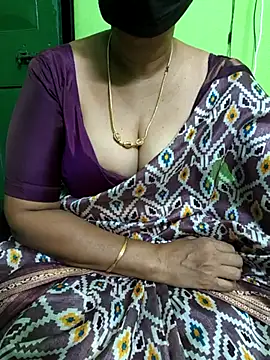 Snapshot of niiveditha chatting on 03.20.25 niiveditha online show from 03.20.25