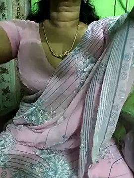 Snapshot of niiveditha chatting on 03.20.25 niiveditha online show from 03.20.25