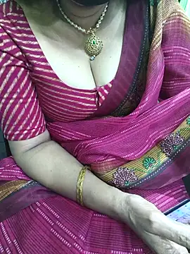 niiveditha online show from 11.22.25