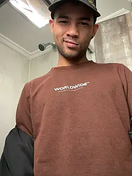 Snapshot of Twink_X chatting on 02.13.25 Twink X online show from 02.13.25