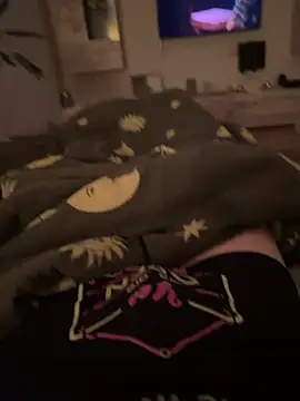 Snapshot of horny_blasen chatting on 02.12.25 horny blasen online show from 02.12.25