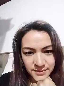 Snapshot of PenelopeMist chatting on 02.18.25 PenelopeMist online show from 02.18.25