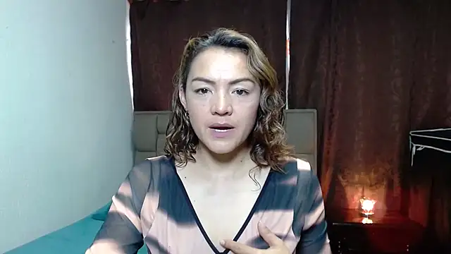 Snapshot of PenelopeMist chatting on 10.20.25 PenelopeMist online show from 10.20.25