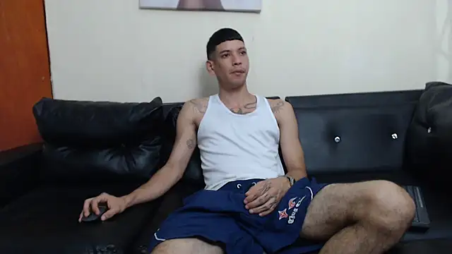 Snapshot of biigjhonny chatting on 11.09.25 biigjhonny online show from 11.09.25