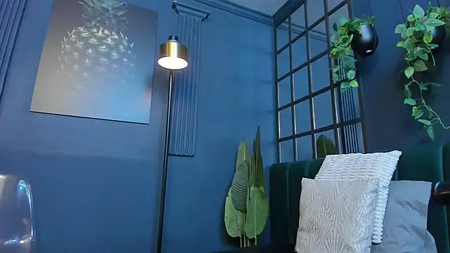 Snapshot of scarlet_edwars chatting on 02.27.26 scarlet edwars online show from 02.27.26