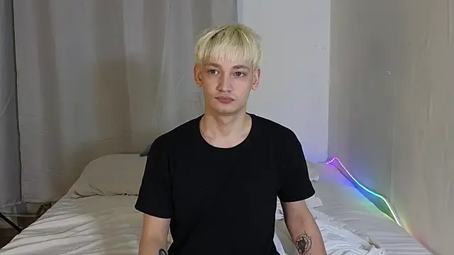 Julian wins online show from 03.31.26