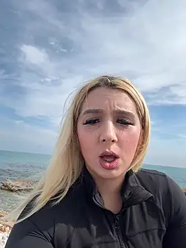 hotamanda01 online show from 02.27.26