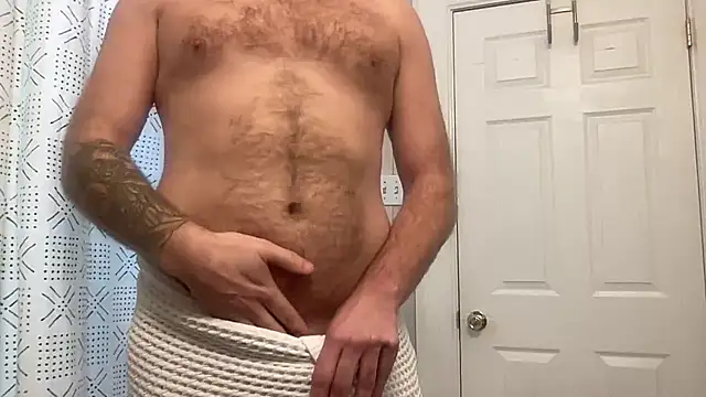 Snapshot of bottombearishguy chatting on 02.11.25 bottombearishguy online show from 02.11.25