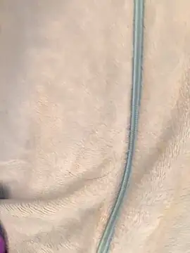 Laura-Khalifa online show from 03.17.26