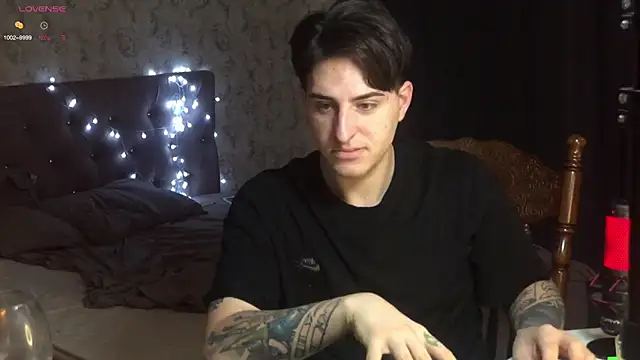 dark-willoww online show from 02.11.25