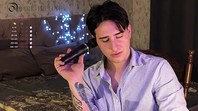 dark-willoww online show from 02.20.25