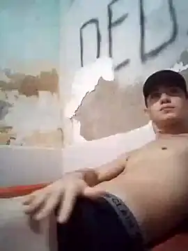 Snapshot of shuelldin chatting on 02.26.25 shuelldin online show from 02.26.25