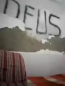 Snapshot of shuelldin chatting on 03.11.25 shuelldin online show from 03.11.25