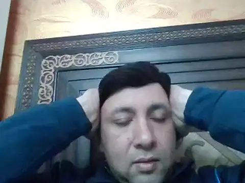 Snapshot of innocentboy1987 chatting on 03.05.25 innocentboy1987 online show from 03.05.25