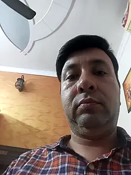 innocentboy1987 online show from 02.23.26