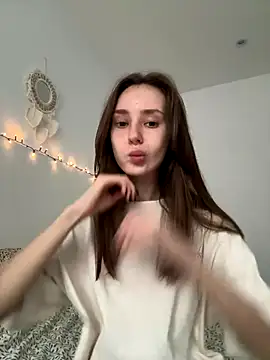 RosieMills online show from 12.16.25