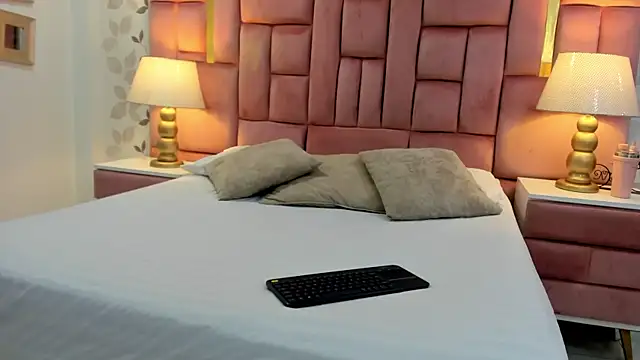 ArianaFranco online show from 04.09.26