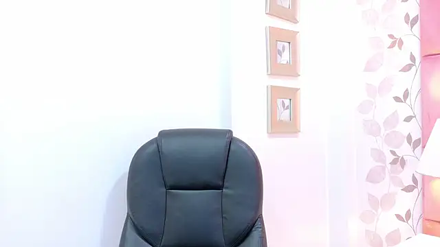 Snapshot of ArianaFranco chatting on 05.01.26 ArianaFranco online show from 05.01.26