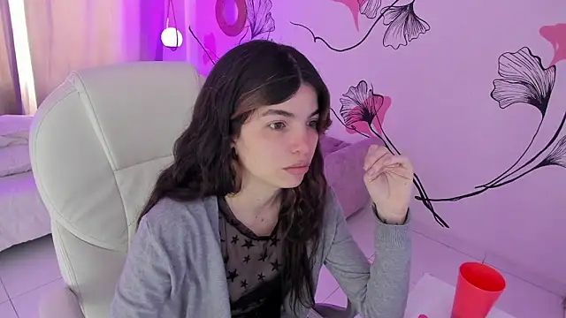 Isabela Fiorelli online show from 04.19.26