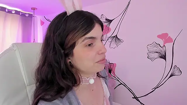 Isabela Fiorelli online show from 04.19.26