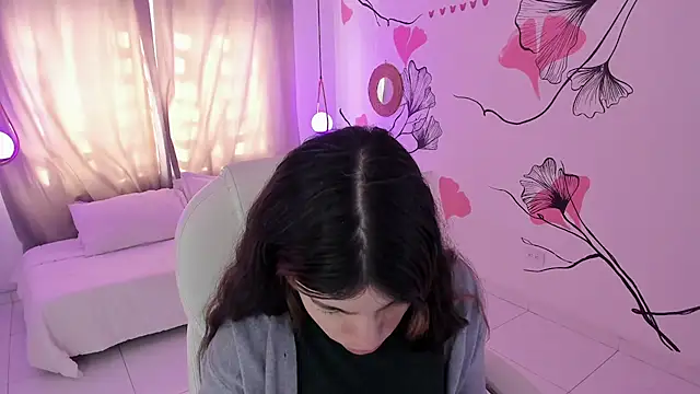 Isabela Fiorelli online show from 04.23.26