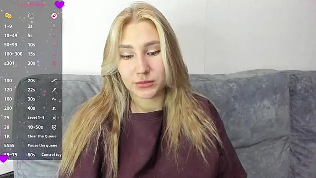 Snapshot of And1sa chatting on 01.07.26 And1sa online show from 01.07.26