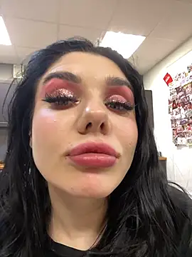 MaeveMoon online show from 01.10.26