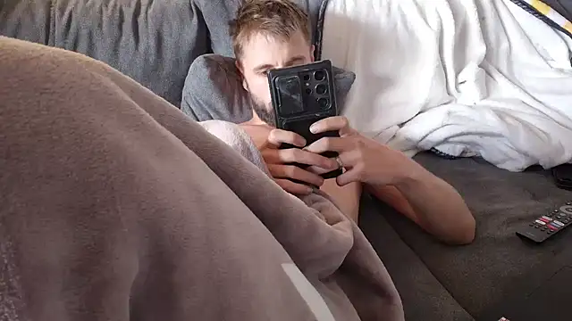 ademandjulia online show from 10.30.25