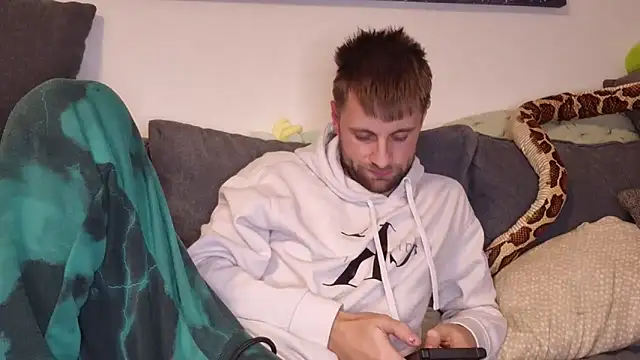 ademandjulia online show from 11.07.25