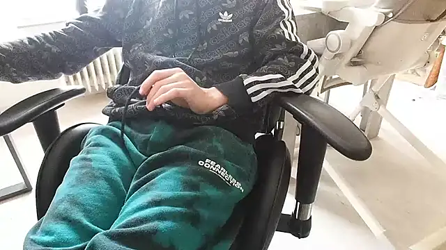 Snapshot of ademandjulia chatting on 02.13.26 ademandjulia online show from 02.13.26