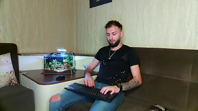 JamieNoxus online show from 03.17.25