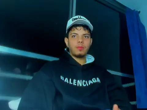 Alessandro 1610 online show from 10.02.25